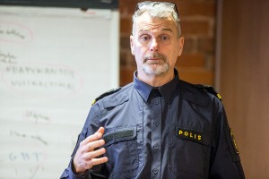 Stokholmo apskrities policijos Neapykantos nusikaltimų padalinio inspektorius ir Švedijos LGBT policijos asociacijos įkūrėjas Göran Stanton