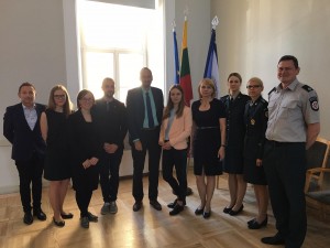 Apskritojo stalo diskusijos dalyviai (2017 m. birželis)