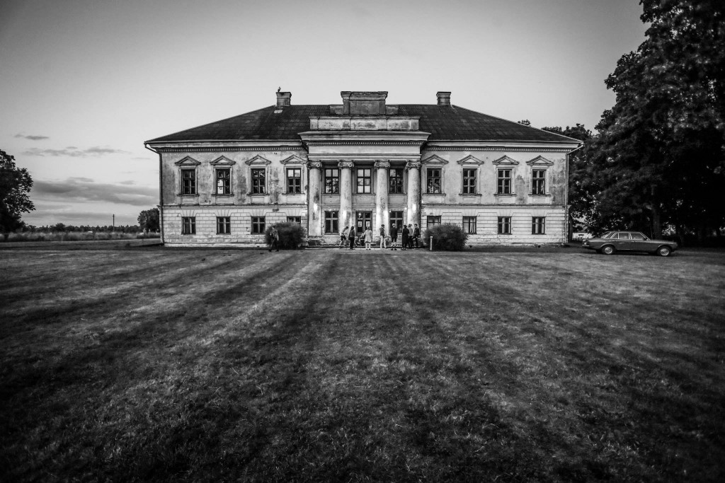 11218499_422849287917626_2534641680362465858_o