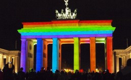 Daugiausiai LGBT* gyventojų – Vokietijoje brandenburg-gate-lights