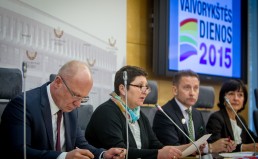 „Vaivorykštės Dienų 2015“ spaudos konferencija Seime