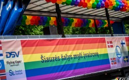 Švedijos kariuomenė pristatė karių atvirumą skatinančią kampaniją