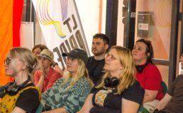 Savanoriai susitikime rengėsi „Lithuanian Pride“