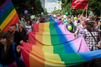 lgbt-eisena-72437948