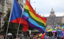 Santuokos lygybei pritaria daugiau kaip pusė apklaustų čekų prague