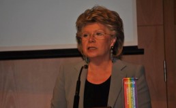EU Commissioner Viviane Reding in Vilnius: EU will respond to attempts to restrict people’s rights 182820_10151599279514650_806039630_n