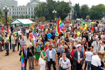 480041_10151754757234650_1343451946_n