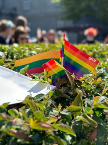 d6cdef2e-1831-451e-aceb-e00c2ba5d15d