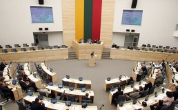 Lithuanian Parliament endorses constitutional amendment linking family to marriage